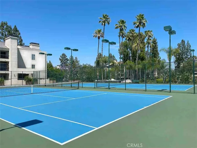 5545 Canoga Avenue 220, Woodland Hills, California 91367