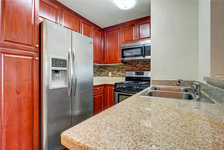 5545 Canoga Avenue 220, Woodland Hills, California 91367