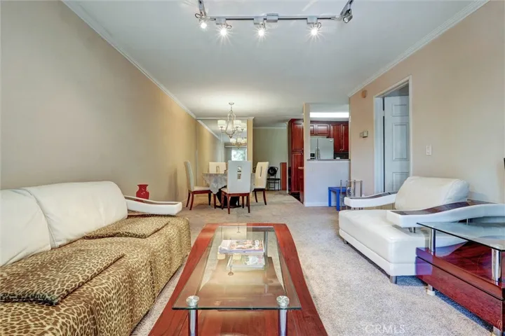 5545 Canoga Avenue 220, Woodland Hills, California 91367