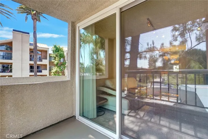 5545 Canoga Avenue 220, Woodland Hills, California 91367