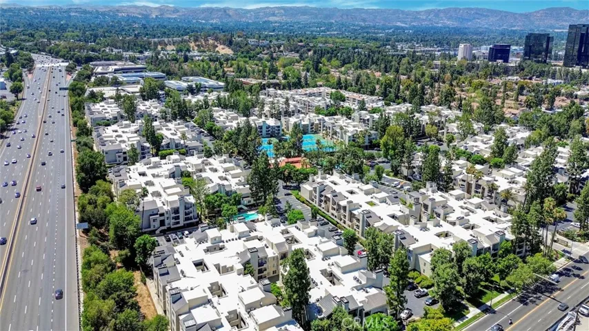 5545 Canoga Avenue 220, Woodland Hills, California 91367