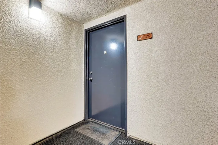 5545 Canoga Avenue 220, Woodland Hills, California 91367