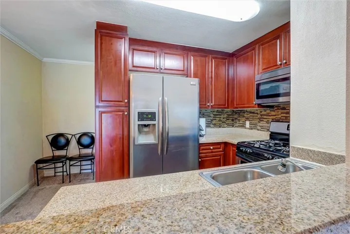 5545 Canoga Avenue 220, Woodland Hills, California 91367