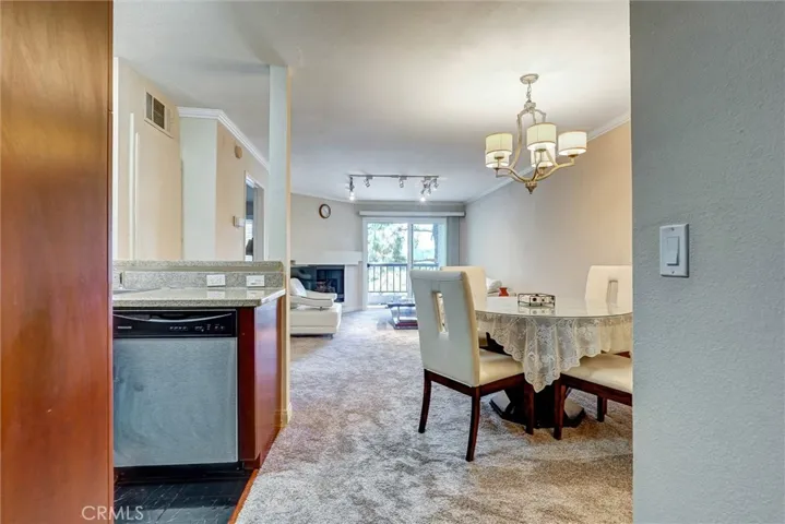 5545 Canoga Avenue 220, Woodland Hills, California 91367