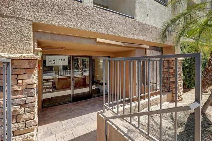 5545 Canoga Avenue 220, Woodland Hills, California 91367