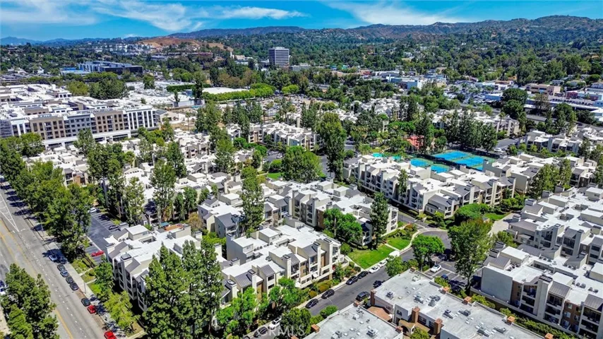 5545 Canoga Avenue 220, Woodland Hills, California 91367