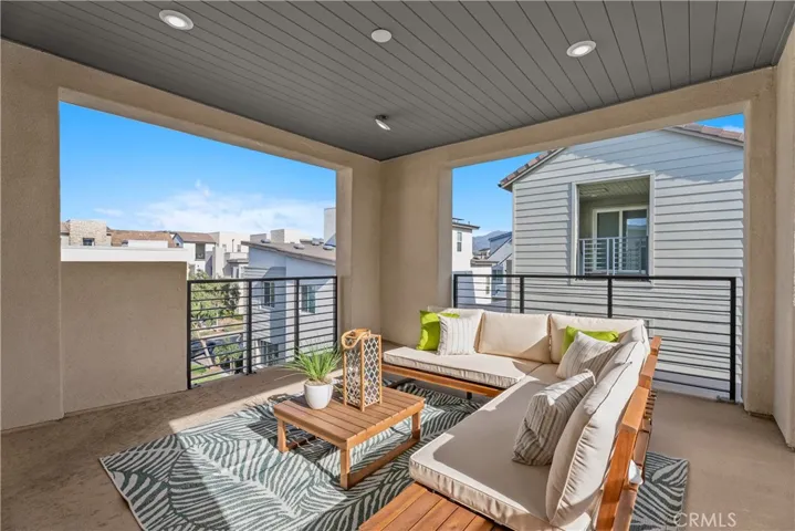 110 Spiral, Irvine, California 92618