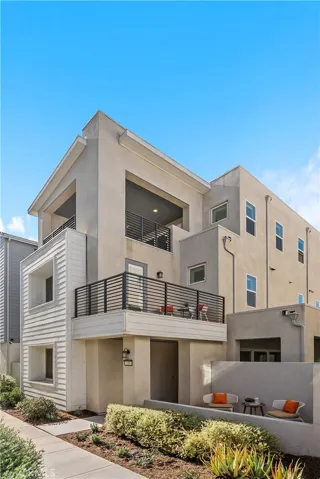 110 Spiral, Irvine, California 92618