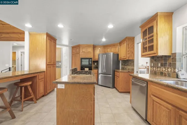 4321 Gold Run Dr, Oakley, California 94561