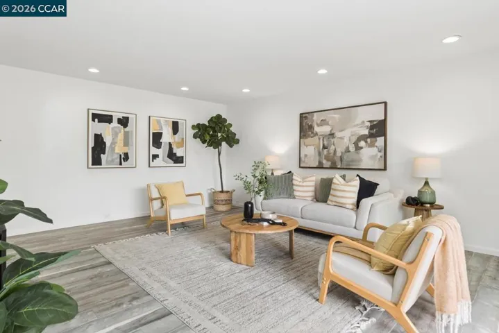 3945 Harrison St 23, Oakland, California 94611