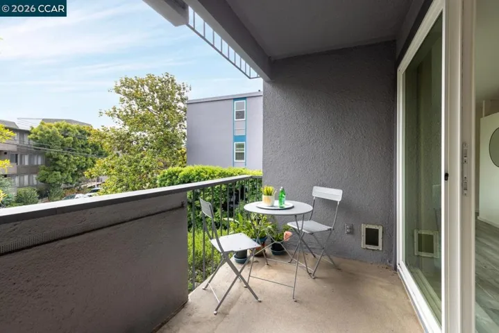 3945 Harrison St 23, Oakland, California 94611