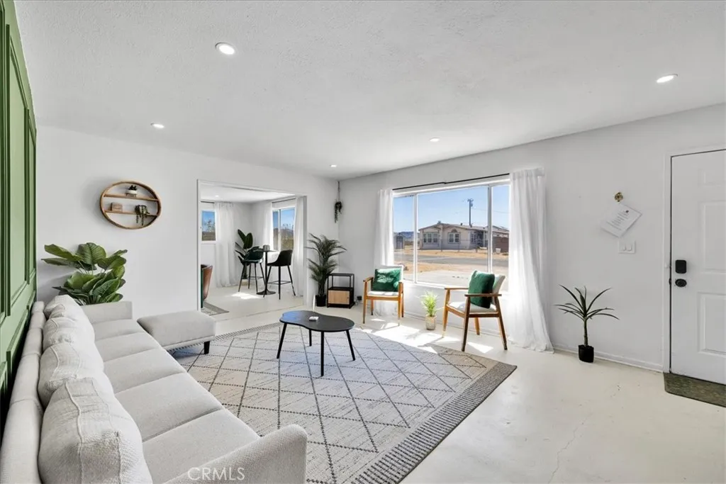 5050 1st E, Joshua Tree, California 92252 — photo 4