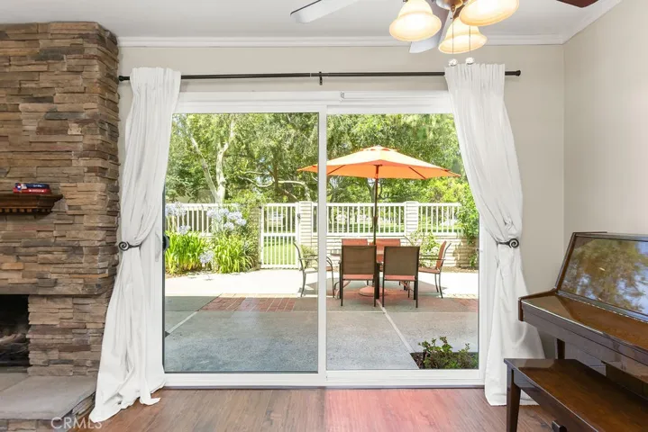 Living/dining room access to backyard.