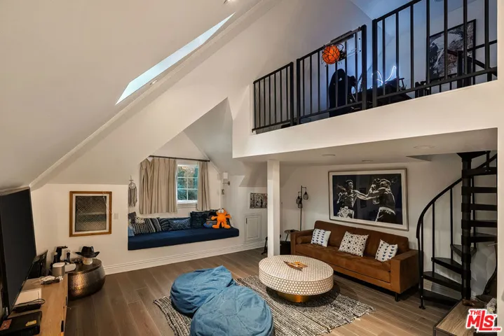 29105 Old Mill Creek Lane, Agoura Hills, California 91301