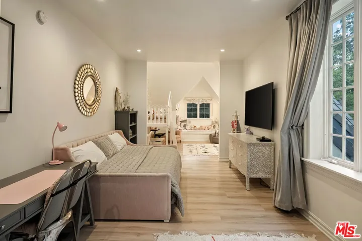 29105 Old Mill Creek Lane, Agoura Hills, California 91301