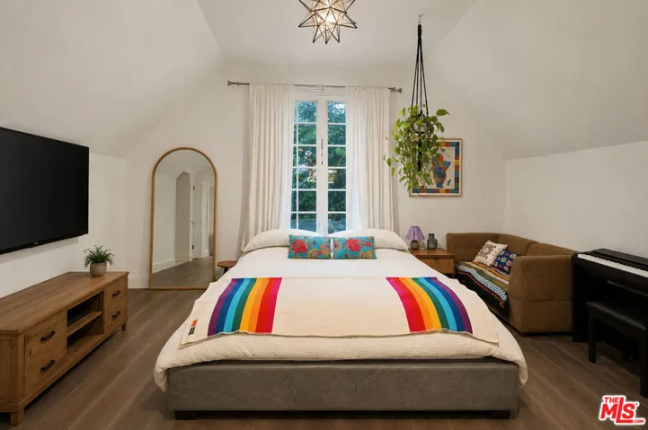 29105 Old Mill Creek Lane, Agoura Hills, California 91301