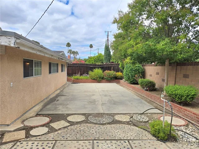 9758 Rhea Avenue, Northridge, California 91324