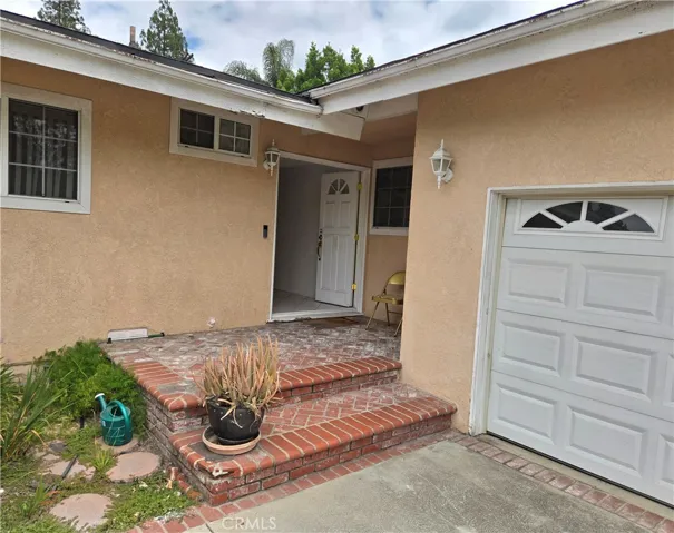 9758 Rhea Avenue, Northridge, California 91324