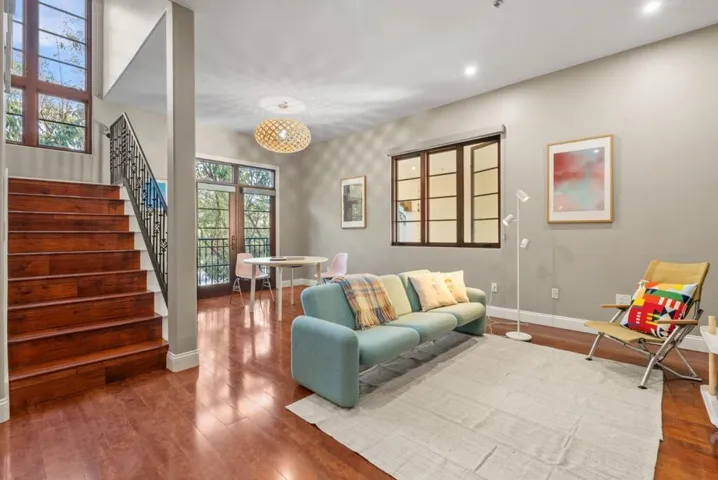 244 View Street, Mountain View, California 94041
