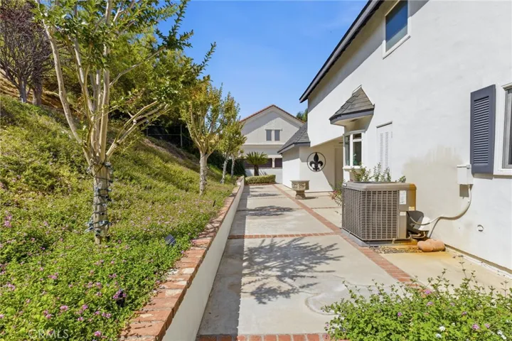 2552 Sunset, Riverside, California 92506