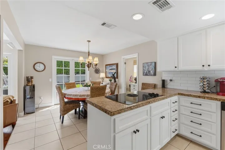 2552 Sunset, Riverside, California 92506