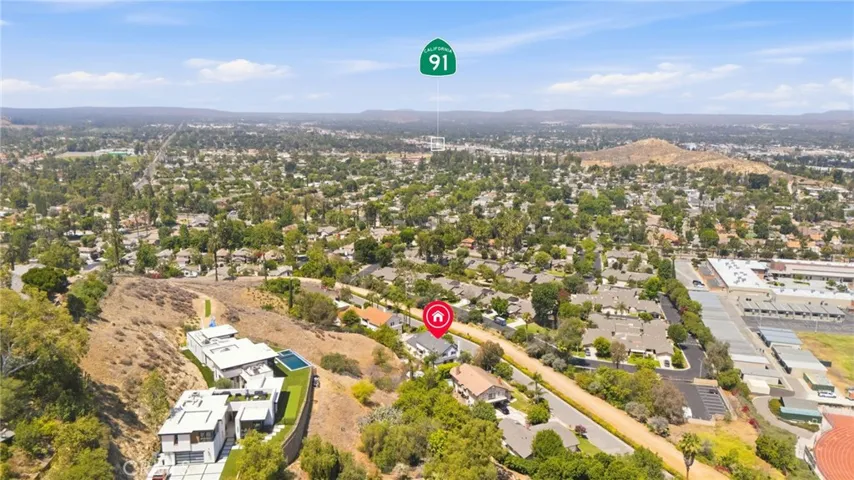 2552 Sunset, Riverside, California 92506