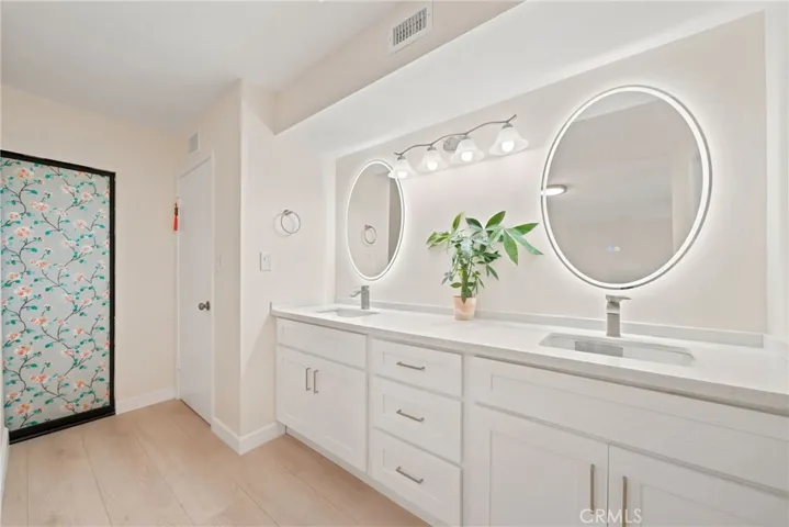 26 Palmento Way, Irvine, California 92612