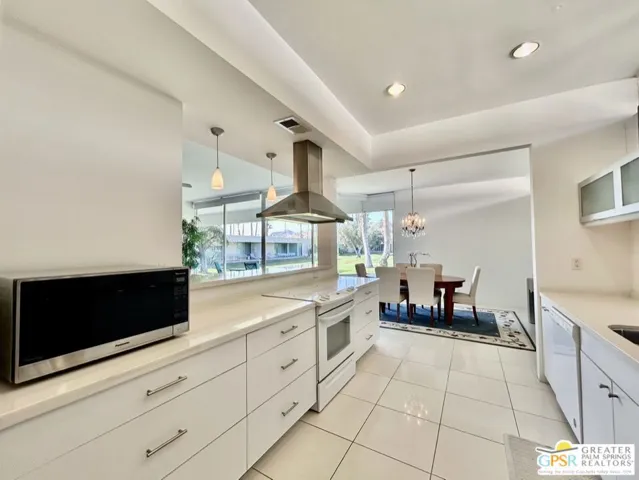 197 Desert Lakes Drive, Palm Springs, California 92264