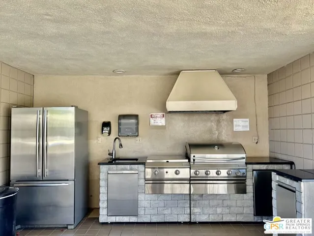 197 Desert Lakes Drive, Palm Springs, California 92264
