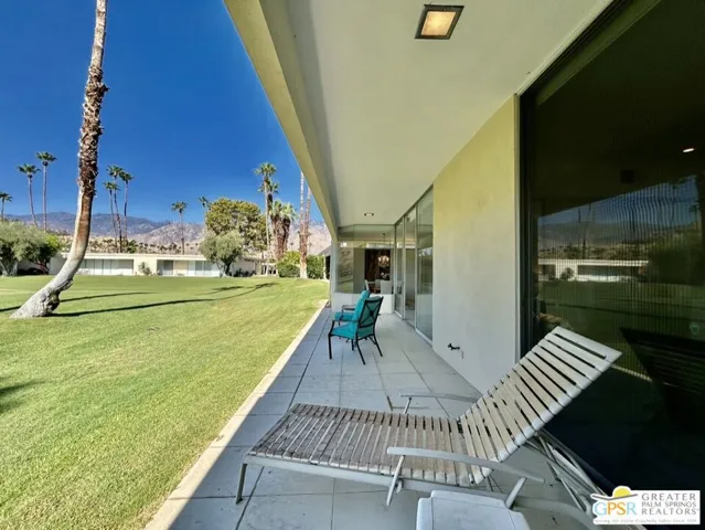 197 Desert Lakes Drive, Palm Springs, California 92264