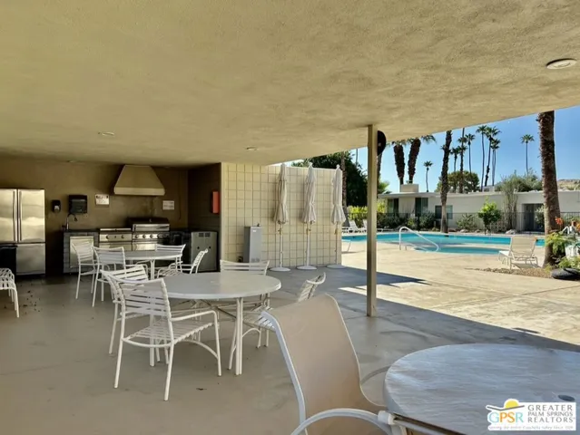 197 Desert Lakes Drive, Palm Springs, California 92264