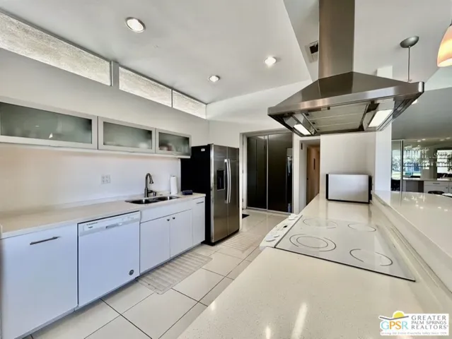 197 Desert Lakes Drive, Palm Springs, California 92264