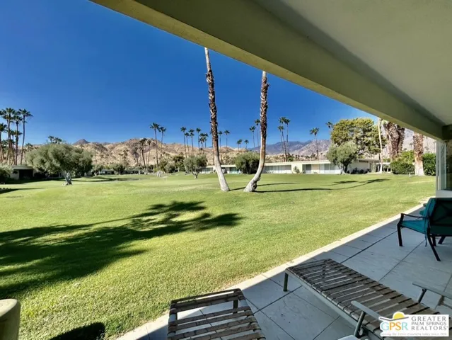 197 Desert Lakes Drive, Palm Springs, California 92264