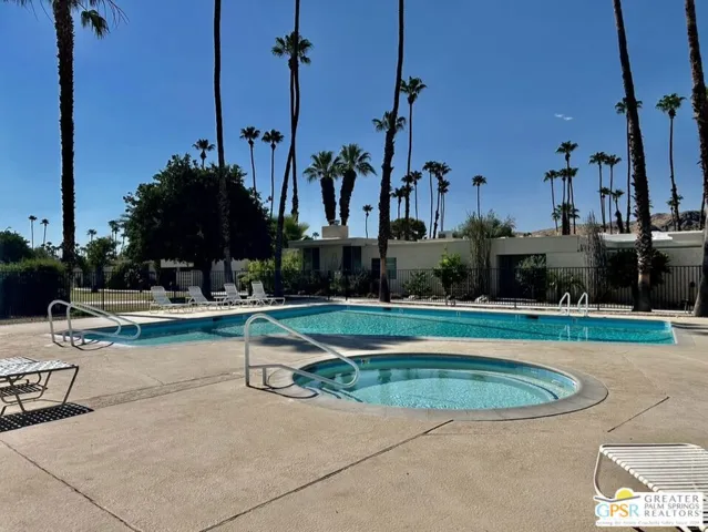 197 Desert Lakes Drive, Palm Springs, California 92264
