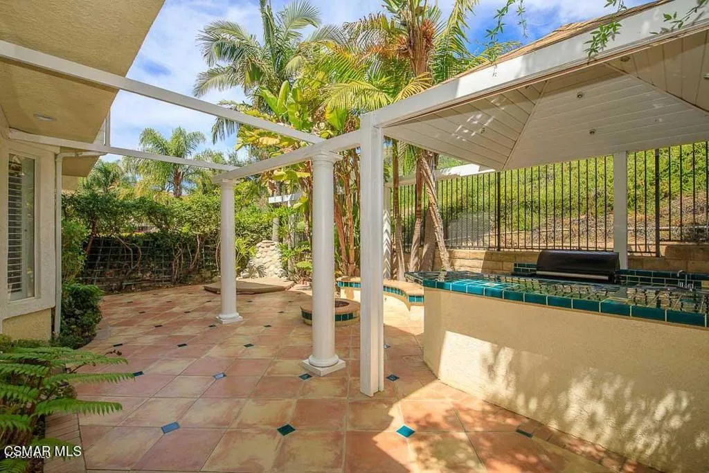 3035 Hollycrest Avenue, Thousand Oaks, California 91362 — photo 4