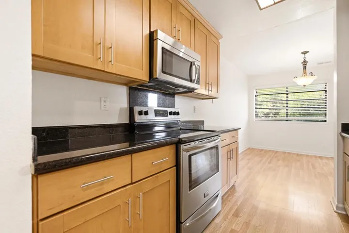 21062 Gary Drive 102, Hayward, California 94546 — photo 5