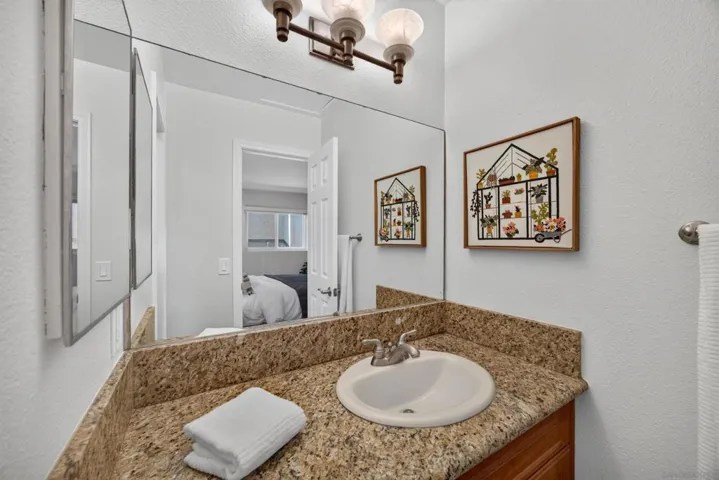 4094 Mississippi 5, San Diego, California 92104
