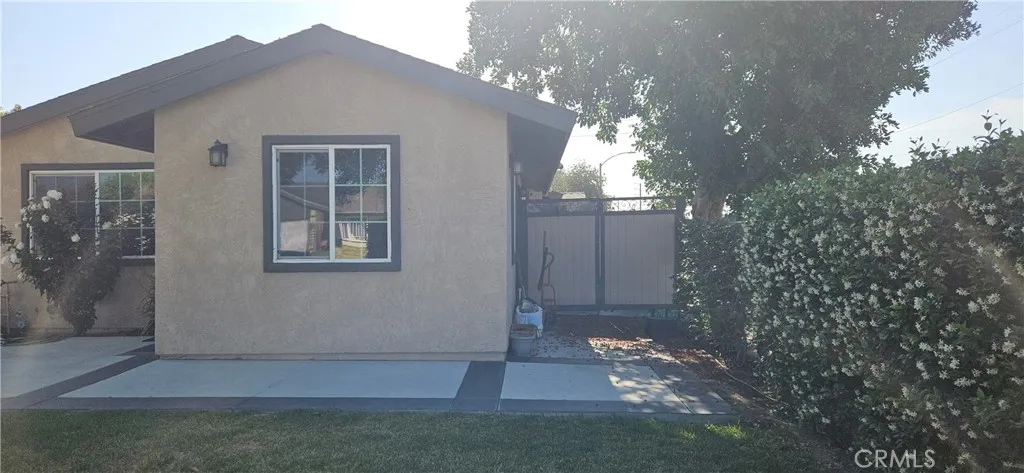 2945 S Castle Harbour B, Ontario, California 91761
