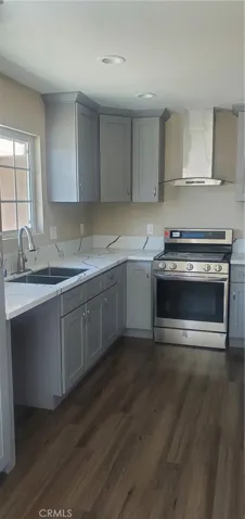 2945 S Castle Harbour B, Ontario, California 91761