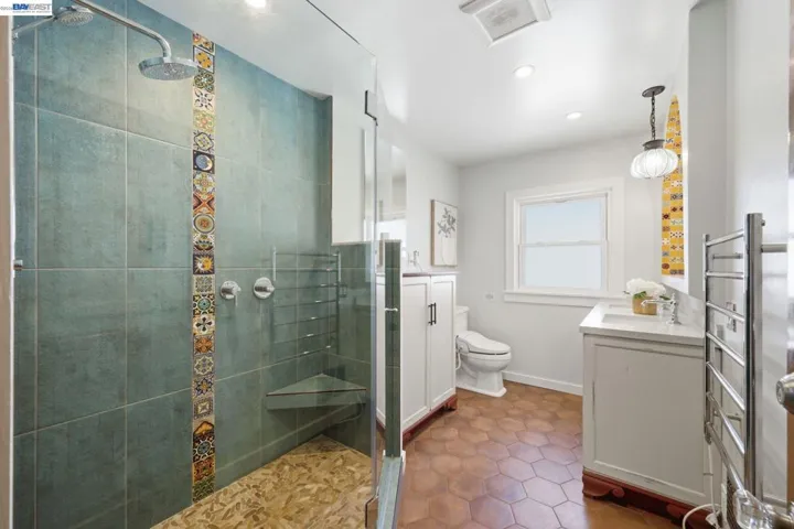 1800 Versailles Ave, Alameda, California 94501