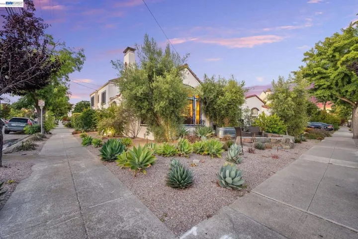 1800 Versailles Ave, Alameda, California 94501