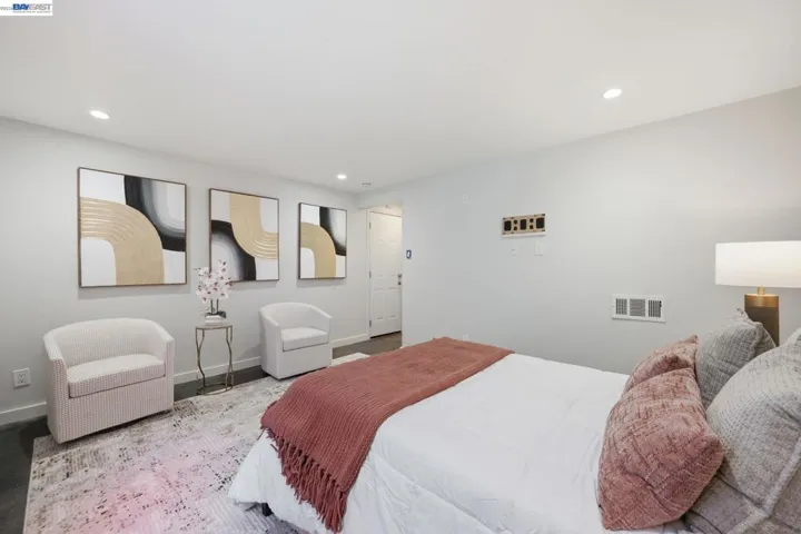 1800 Versailles Ave, Alameda, California 94501