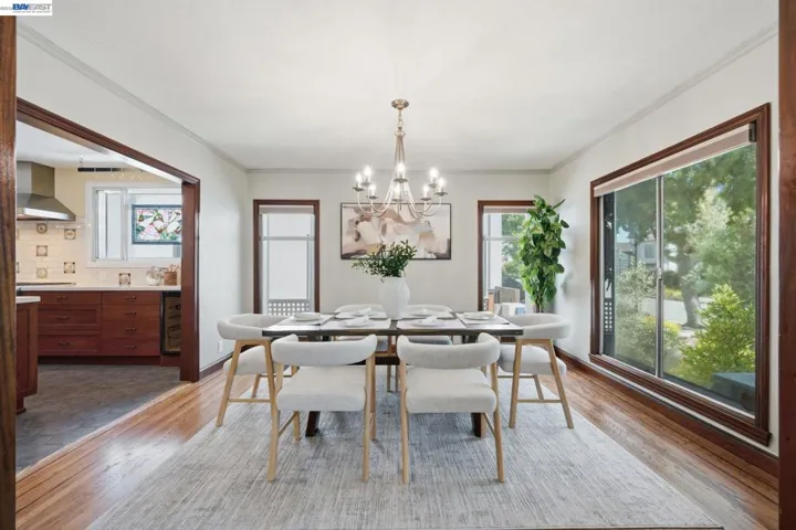 1800 Versailles Ave, Alameda, California 94501