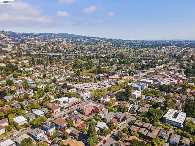 2607 Alcatraz Ave, Berkeley, California 94705