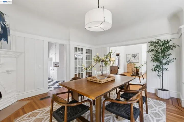 2607 Alcatraz Ave, Berkeley, California 94705