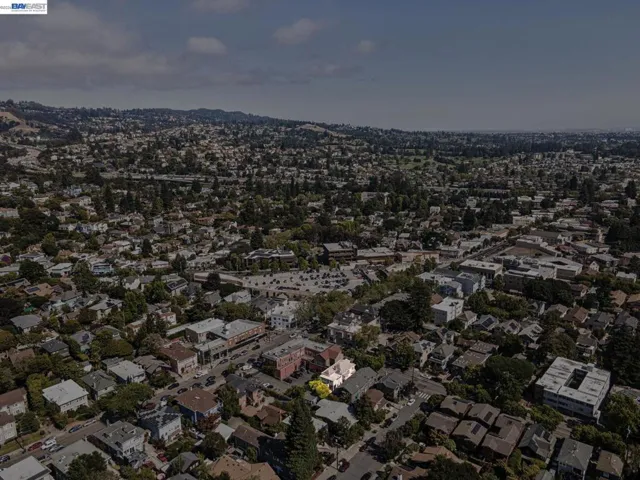 2607 Alcatraz Ave, Berkeley, California 94705