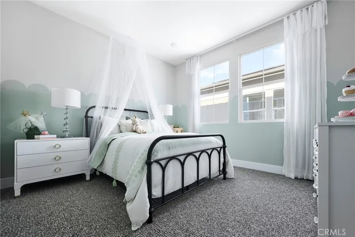  Photos shown are of the model home for this floor plan. Actual finishes, features, and landscaping may vary.