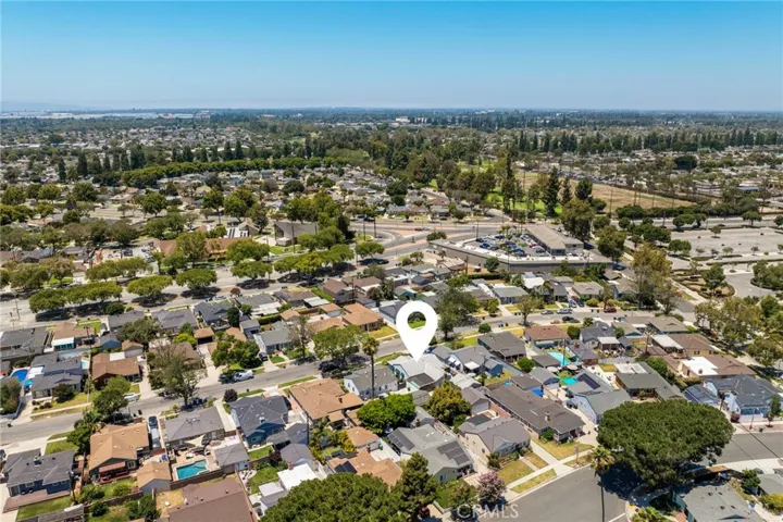 3940 Lees Avenue, Long Beach, California 90808