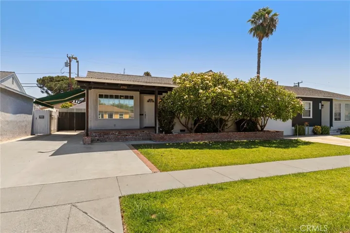 3940 Lees Avenue, Long Beach, California 90808