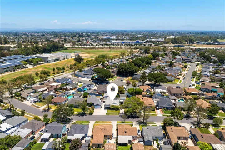 3940 Lees Avenue, Long Beach, California 90808